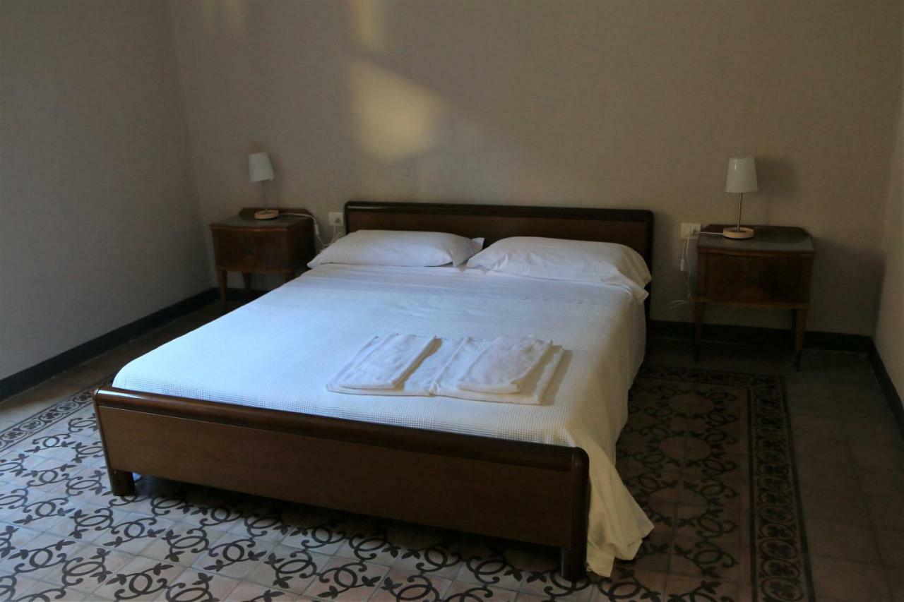 Bed & Breakfast Deco Torno Bagian luar foto