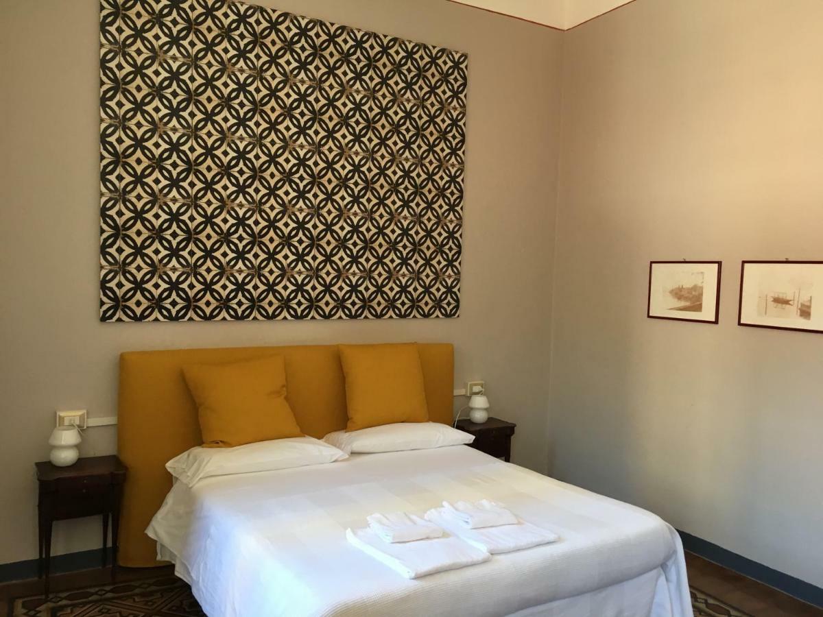 Bed & Breakfast Deco Torno Bagian luar foto